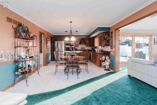 1250 Morrison Road, Fremont, OH 43420