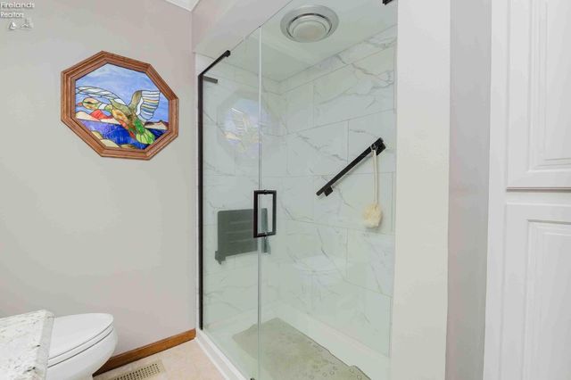 1250 Morrison Road, Fremont, OH 43420