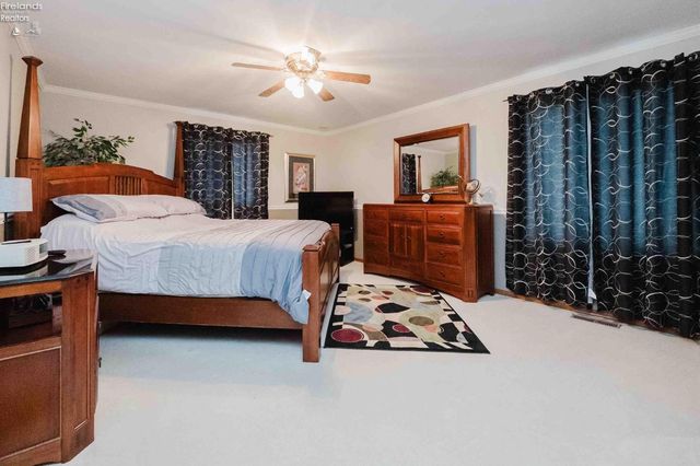 1250 Morrison Road, Fremont, OH 43420