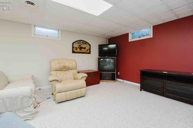 1250 Morrison Road, Fremont, OH 43420