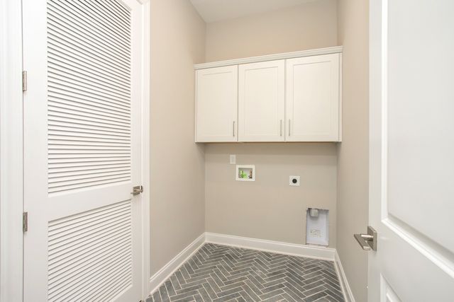 5952 Hunt Valley Drive, Spring Hill, TN 37174