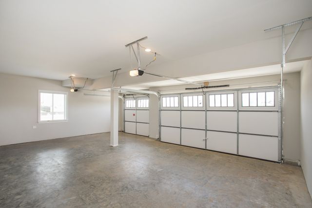 5952 Hunt Valley Drive, Spring Hill, TN 37174