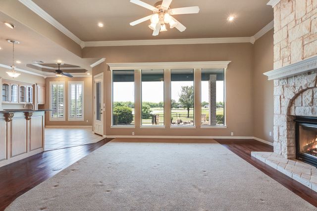 9520 Nutcracker Court, Granbury, TX 76049