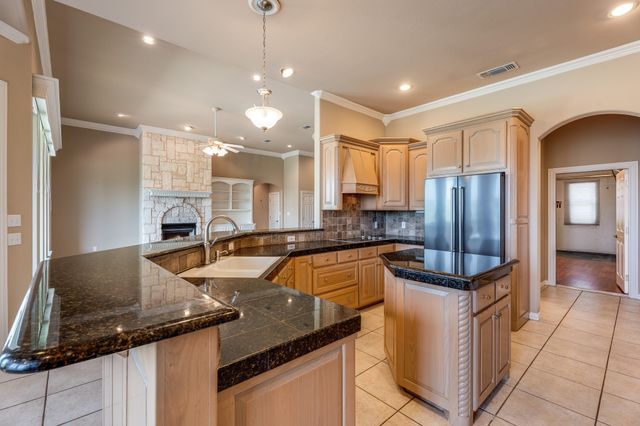 9520 Nutcracker Court, Granbury, TX 76049