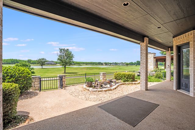 9520 Nutcracker Court, Granbury, TX 76049