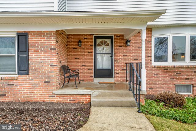 8010 GLENDALE DR, Frederick, MD 21702