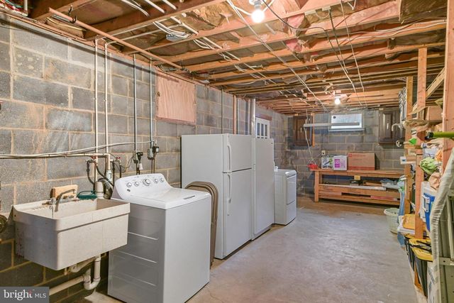 8010 GLENDALE DR, Frederick, MD 21702