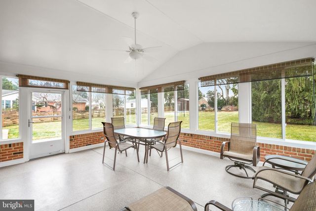 8010 GLENDALE DR, Frederick, MD 21702