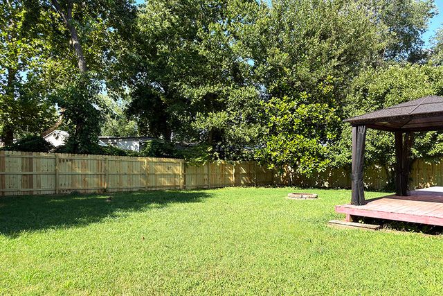 2225 W Rockwood Street, Springfield, MO 65807