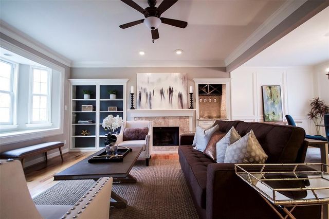 1802 Potomac D, Houston, TX 77057