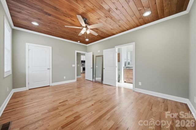 135 Maplewood Court, Hudson, NC 28638