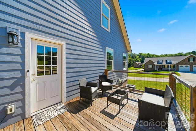 135 Maplewood Court, Hudson, NC 28638