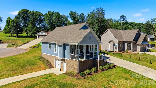 135 Maplewood Court, Hudson, NC 28638