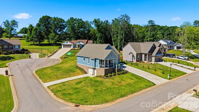 135 Maplewood Court, Hudson, NC 28638