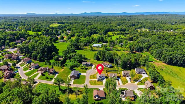 135 Maplewood Court, Hudson, NC 28638
