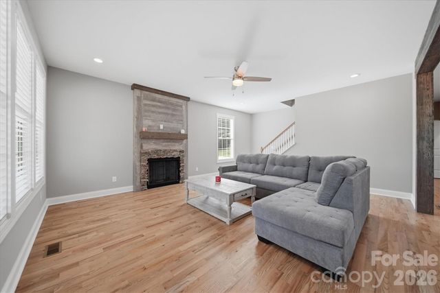 135 Maplewood Court, Hudson, NC 28638