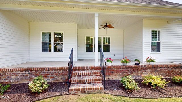 305 Summerfield Drive, Pikeville, NC 27863