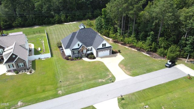 305 Summerfield Drive, Pikeville, NC 27863