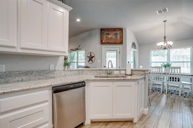 123 Clover Circle, Weatherford, TX 76086