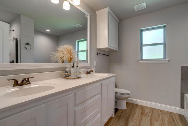 123 Clover Circle, Weatherford, TX 76086