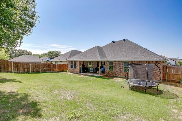 123 Clover Circle, Weatherford, TX 76086