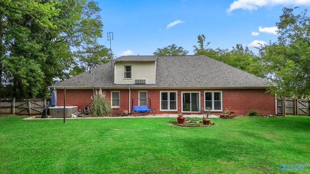 122 Brooks Lane, Somerville, AL 35670