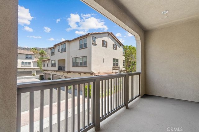 902 N Botanica Lane C, Azusa, CA 91702