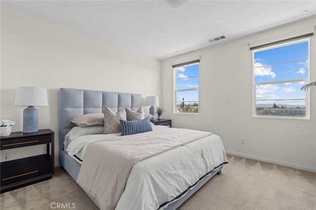 902 N Botanica Lane C, Azusa, CA 91702
