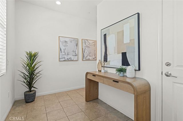 902 N Botanica Lane C, Azusa, CA 91702