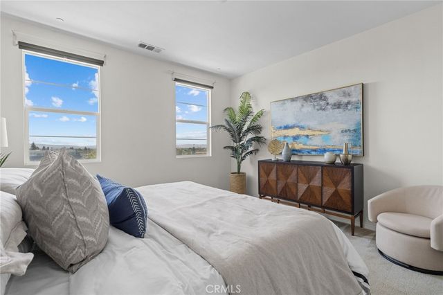 902 N Botanica Lane C, Azusa, CA 91702