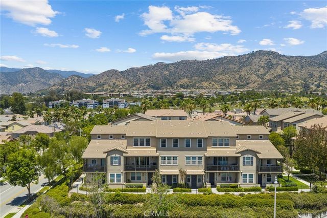 902 N Botanica Lane C, Azusa, CA 91702