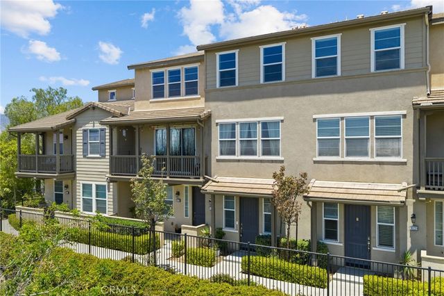 902 N Botanica Lane C, Azusa, CA 91702