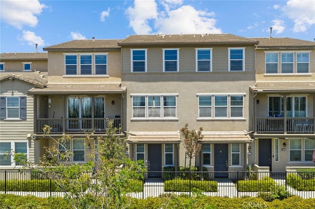902 N Botanica Lane C, Azusa, CA 91702