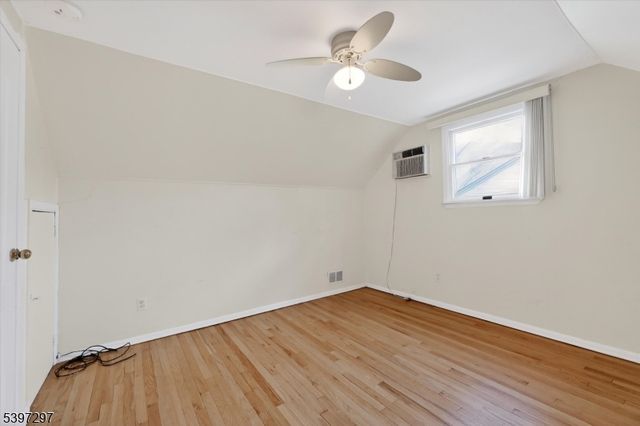 66 Jamros Ter, Saddle Brook Twp., NJ 07663