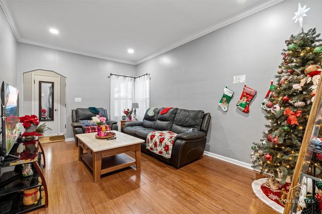 5404 S 72nd Court, Summit, IL 60501