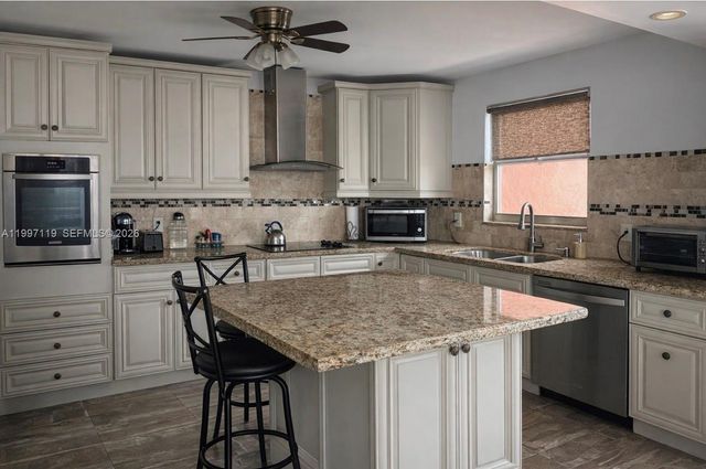 1351 NE Miami Gardens Dr 926E, Miami, FL 33179