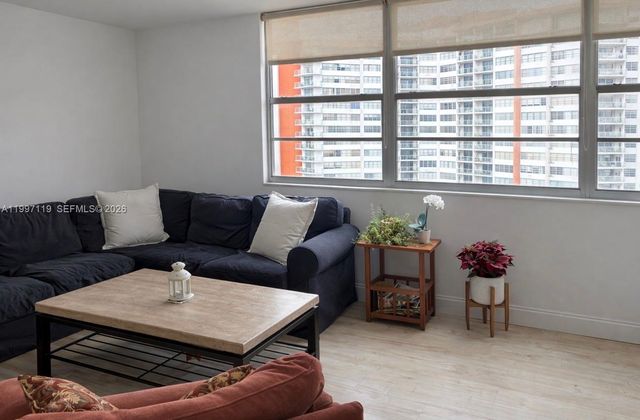 1351 NE Miami Gardens Dr 926E, Miami, FL 33179