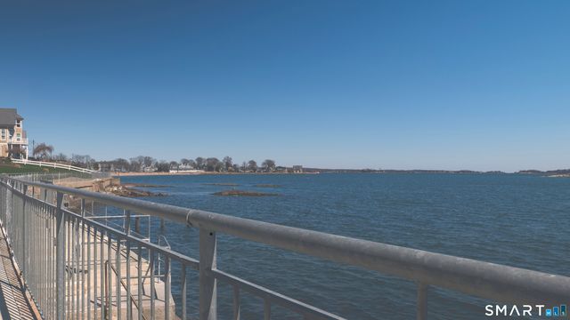 49 Sound View Heights, Branford, CT 06405