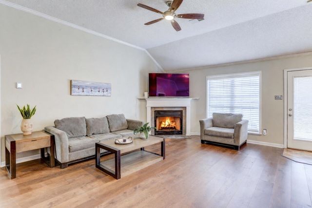 255 CAMERON DR, Oakland, TN 38060