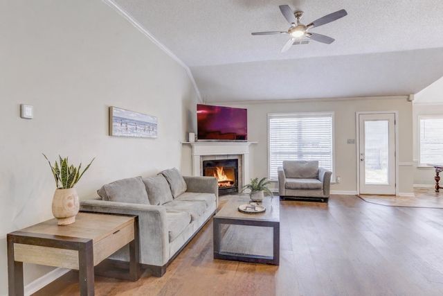 255 CAMERON DR, Oakland, TN 38060