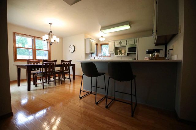 851 Aphrodite ROAD, Green Bay, WI 54311