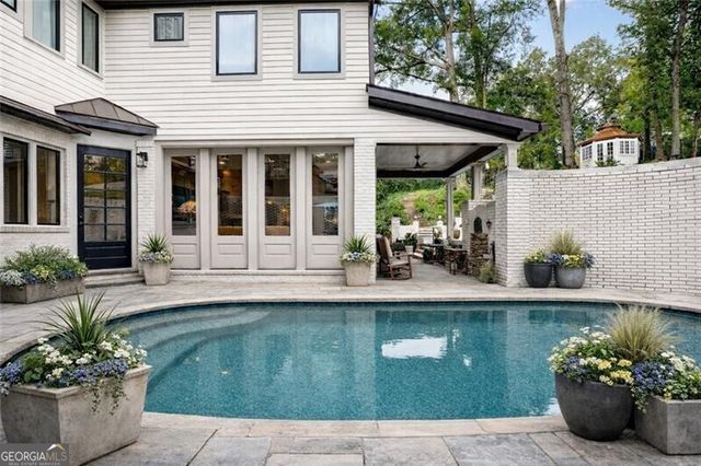 3230 W Andrews Drive, Atlanta, GA 30305