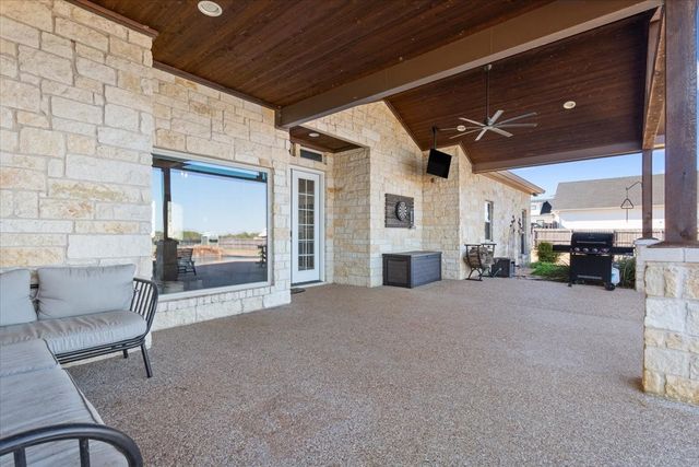 628 Wildflower, Mcgregor, TX 76657