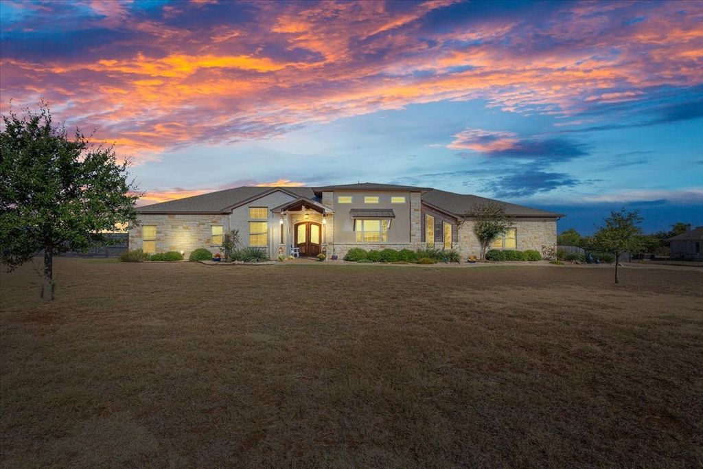 628 Wildflower, Mcgregor, TX 76657