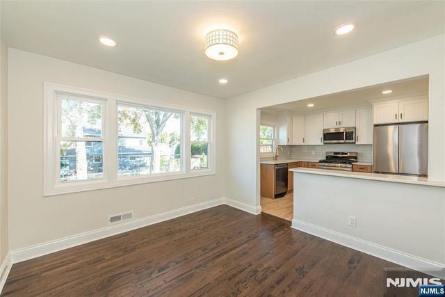 167 Pleasant Avenue, Bergenfield, NJ 07621