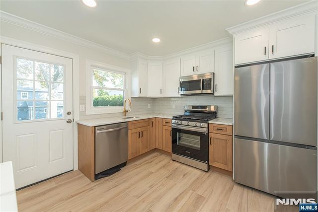 167 Pleasant Avenue, Bergenfield, NJ 07621