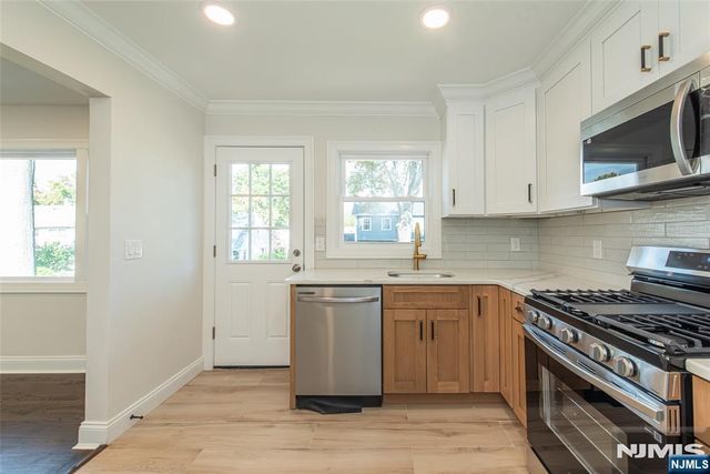 167 Pleasant Avenue, Bergenfield, NJ 07621