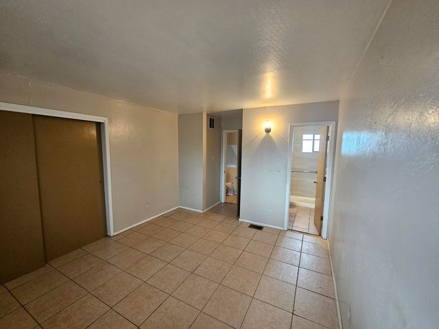 516 Sanchez Road NW, Albuquerque, NM 87107