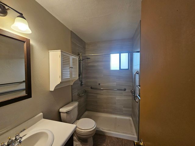 516 Sanchez Road NW, Albuquerque, NM 87107