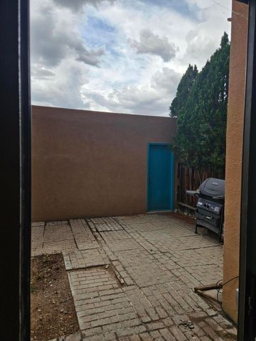 516 Sanchez Road NW, Albuquerque, NM 87107